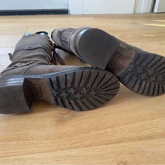 Taos Leather lace up boots - used - Picture 4 of 4